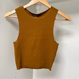 Cropped tank top
